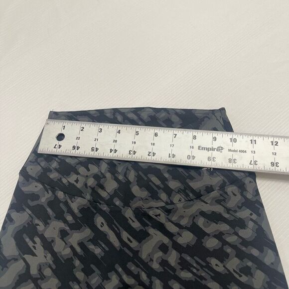 GYMSHARK Grey Black Camo Camouflage Training Leggings Size Small - Picture 3 of 10